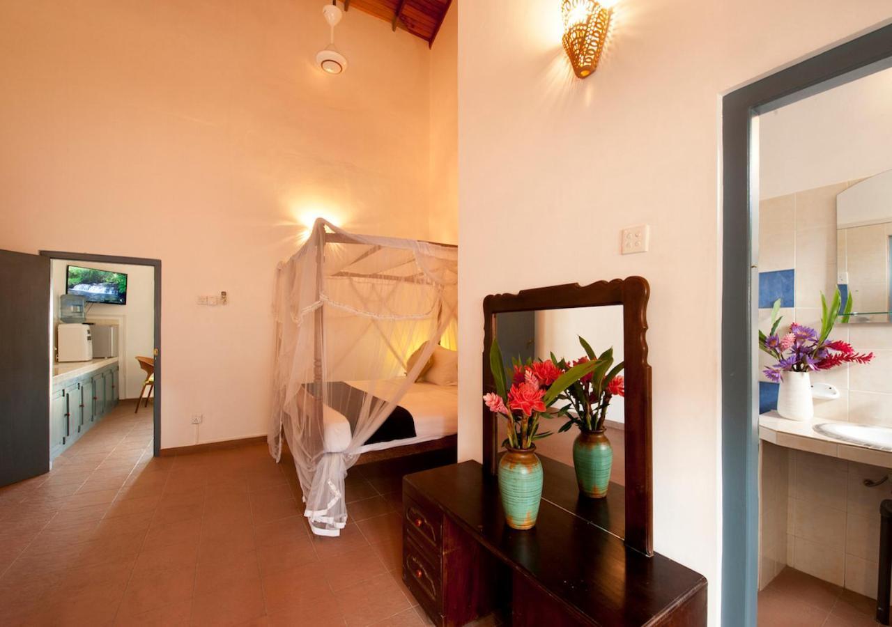 Bed and Breakfast Isle Of Thalpe Unawatuna Exterior foto